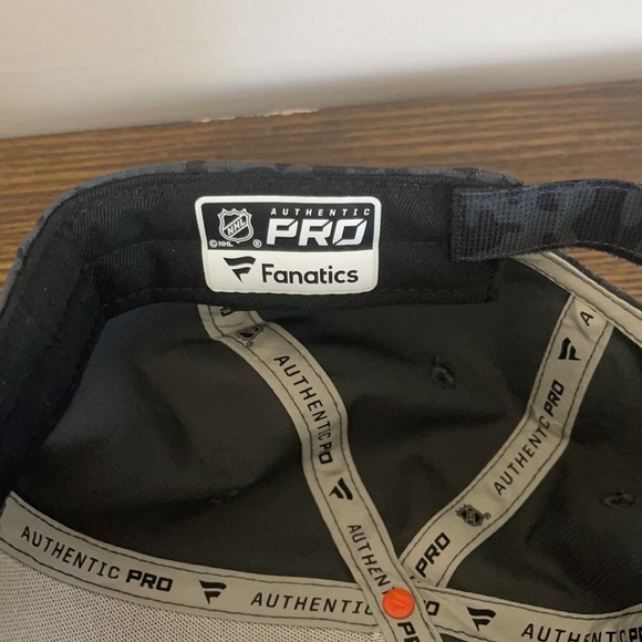 NHL Chicago Blackhawks Military Appreciation Hat Cap LIKE NEW - Picture 8 of 8